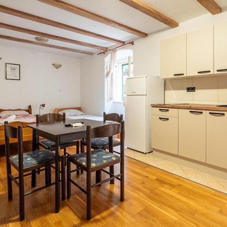 Apartments Loriana 시베니크 외부 사진